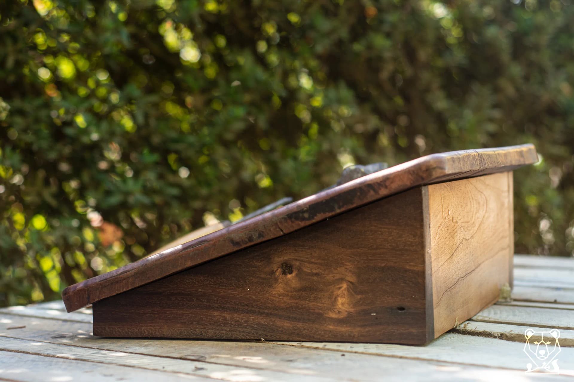 Reposapiés de Madera de Guanacaste